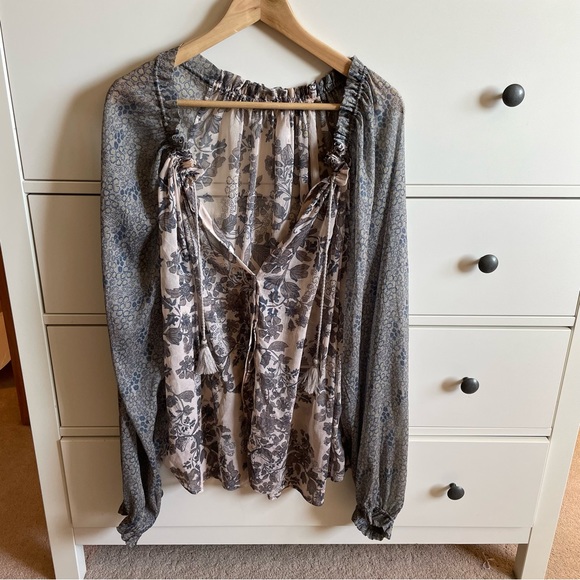 Free People Tops - Free people flowy blouse